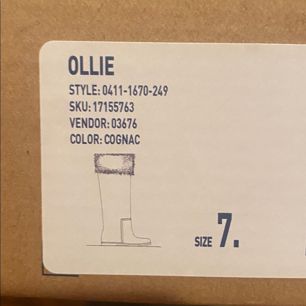 Tan boots - Picture 3 of 3